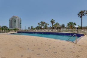 South Padre Island Gem Community Pool and Hot Tub!